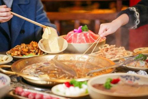 小龙坎火锅吃瓜,吃瓜群众的美食盛宴