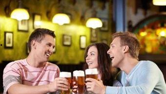 喝酒吃瓜配音搞笑,笑料横生，一场欢乐的视听盛宴！