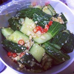 吃瓜做黄拌,一场味蕾与视觉的盛宴