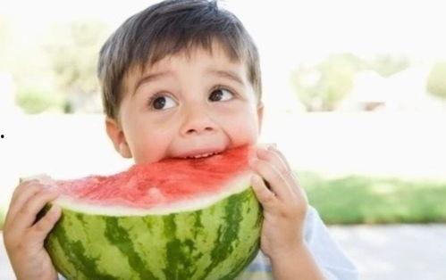 与凤行众人吃瓜,揭秘宫廷秘闻