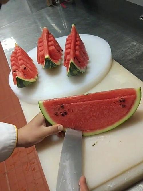喜欢吃瓜吗,揭秘瓜类美食的诱惑与魅力