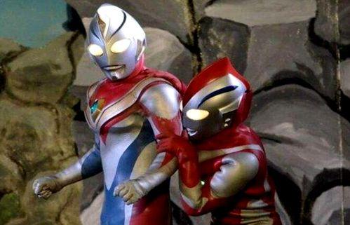 奥特曼吃瓜照片大全,趣味十足的照片大全