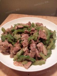 肺炎可以吃凉瓜炒牛肉吗